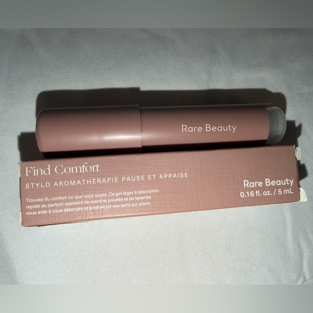 Rare Beauty Find Comfort Aromatherapy Pen - Picture 2 of 2